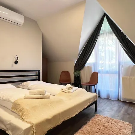 Nussbaum Panzio ゲストハウス ケストヘイ