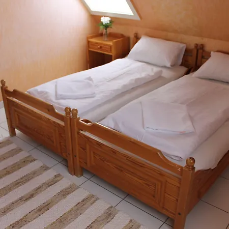 Nussbaum Panzio Πανσιόν Keszthely