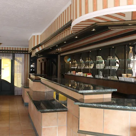 Nussbaum Panzio Πανσιόν